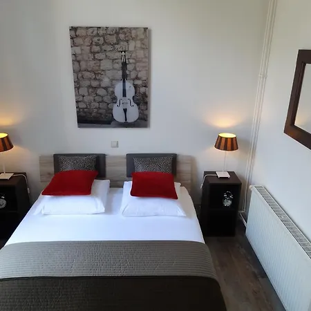 City Center Apartment